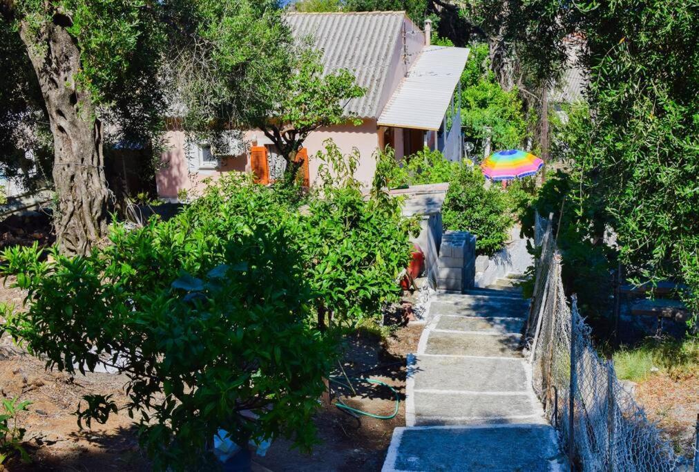 Kiki'S Beautiful House On Famous Village Pentátion المظهر الخارجي الصورة